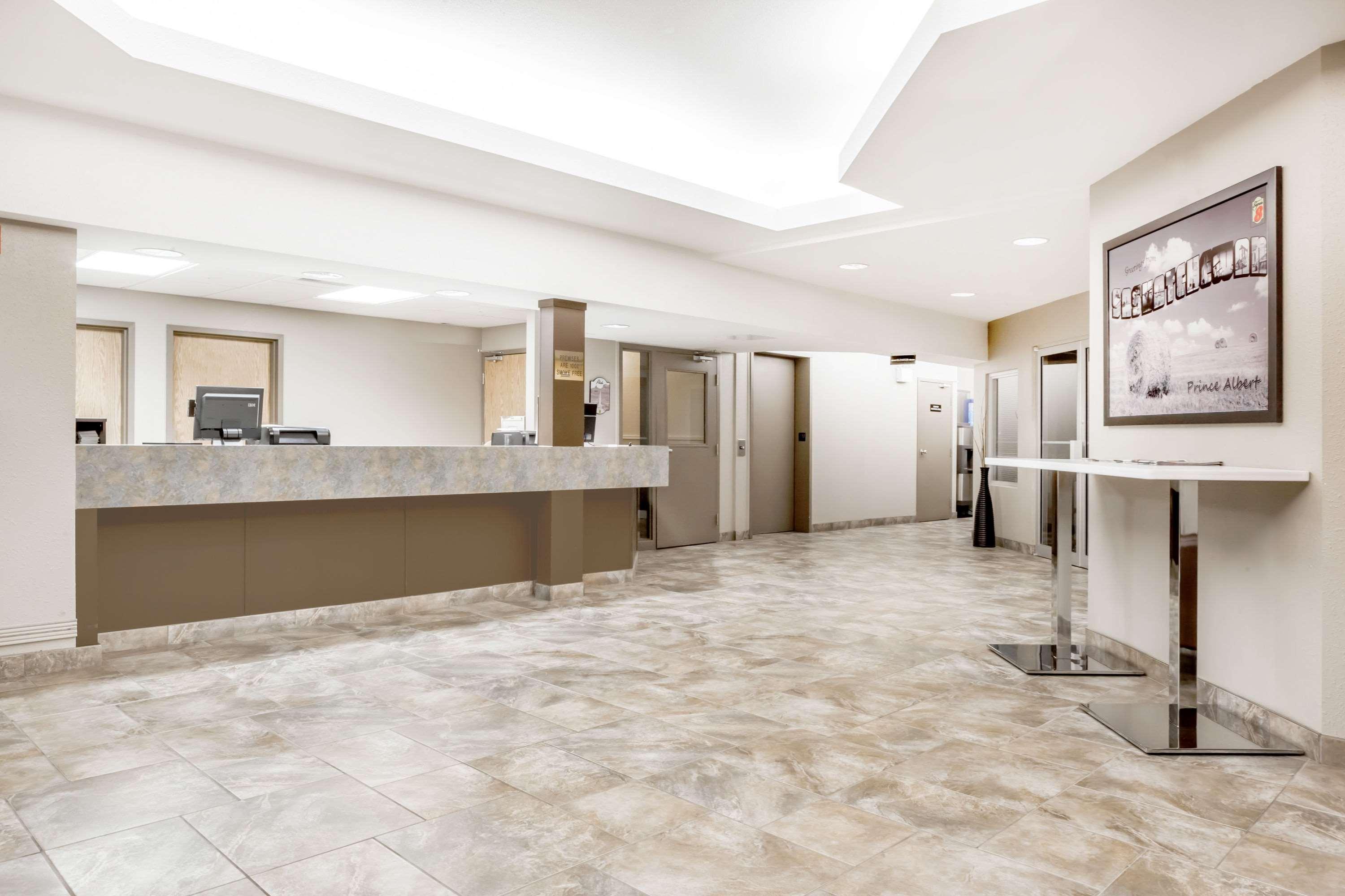 Super 8 By Wyndham Prince Albert Exterior photo