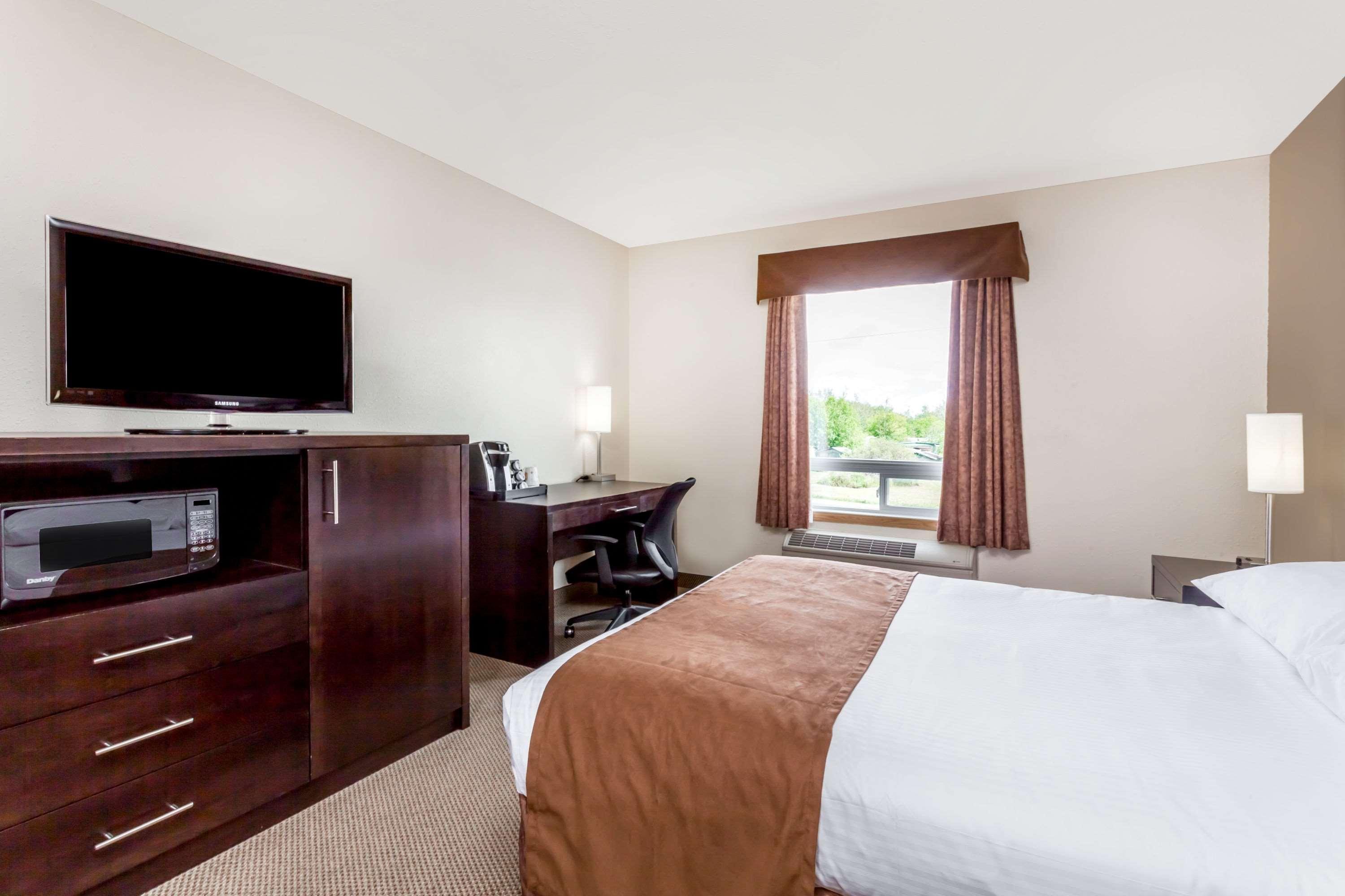 Super 8 By Wyndham Prince Albert Exterior photo
