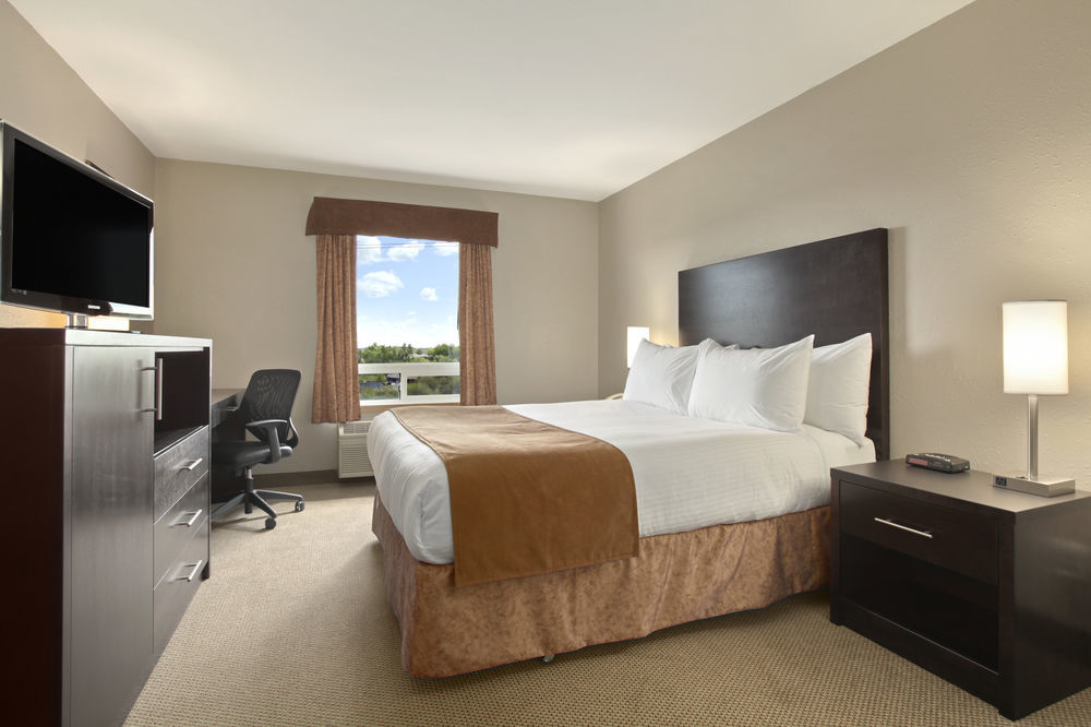 Super 8 By Wyndham Prince Albert Exterior photo