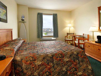 Super 8 By Wyndham Prince Albert Room photo